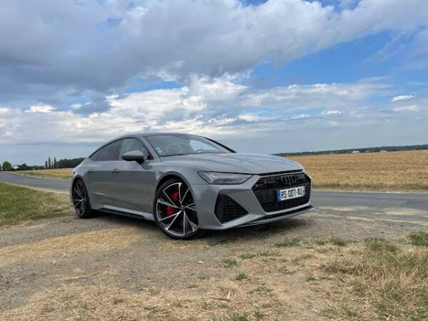 43ADC31B-6836-43F2-A7C9-C1A2EED6BE3A AUDI RS7 Rental by the Day